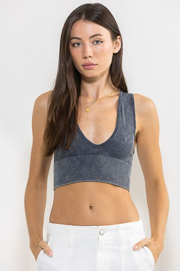 Active Babe V Neck Crop Top