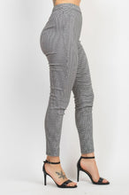 Cargar imagen en el visor de la galería, Mayra High Waisted Pants
